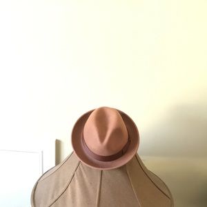Mens wool short brim hat
